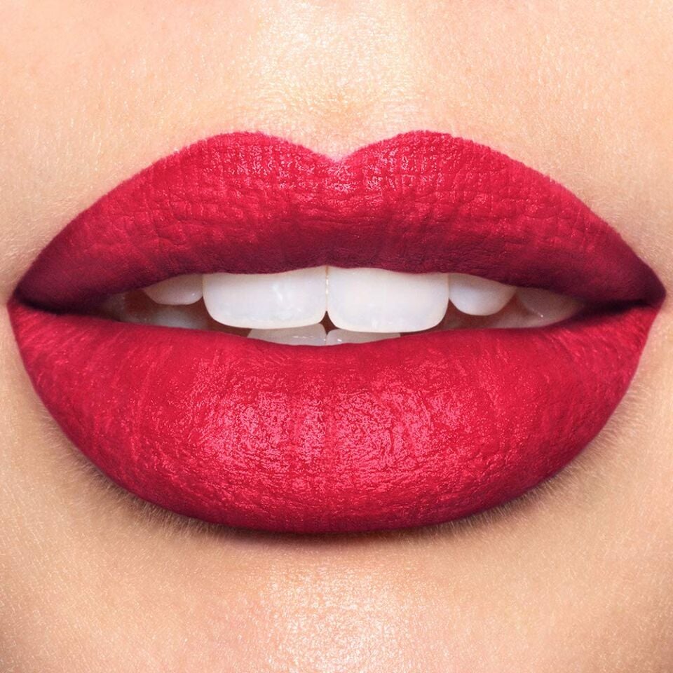 REVLON - X Sofia Carson Ultra HD Matte Lipcolor - 680 The Sofia Red