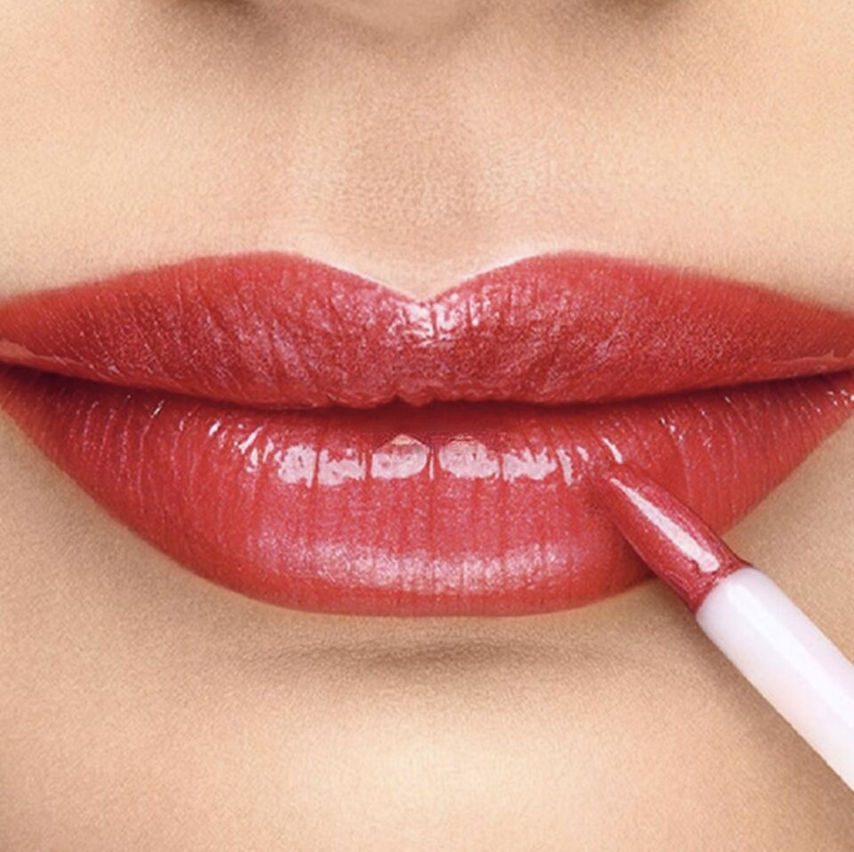 REVLON - Ultra HD Lip Lacquer - 560 Fire Opal