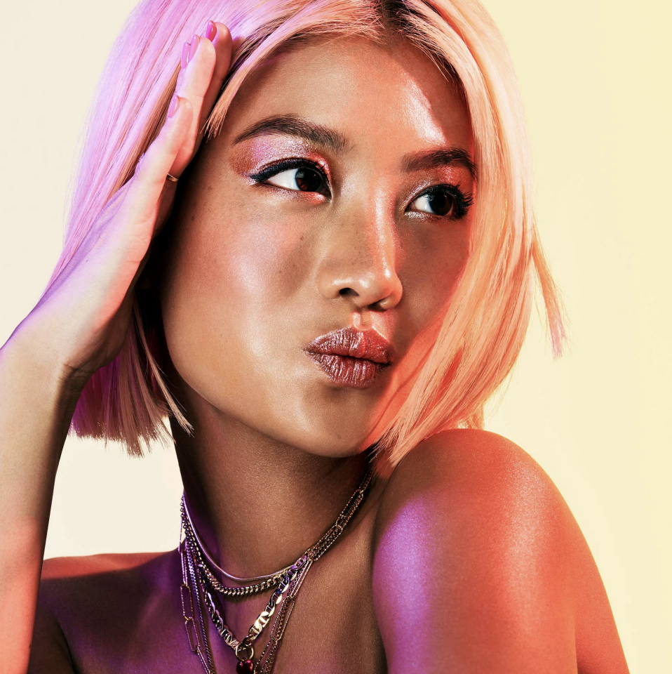 REVLON - Aura Liquid Alloy Eye Shadow - 004 Heal Your Spirit