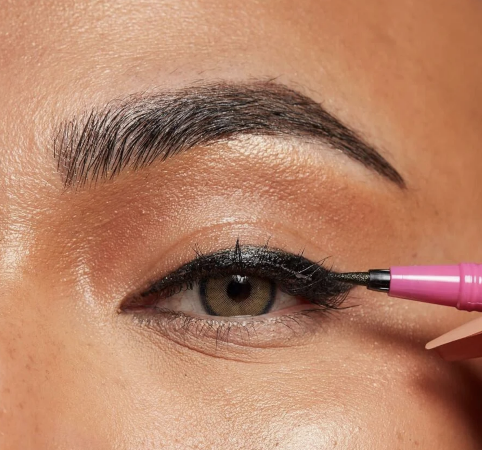 NYX - Jumbo Lash 2 IN 1 Liner & Lash Adhesive - 01 Baddest Black